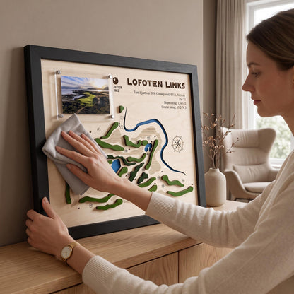 Custom golf course map with photo – wiping the frame clean