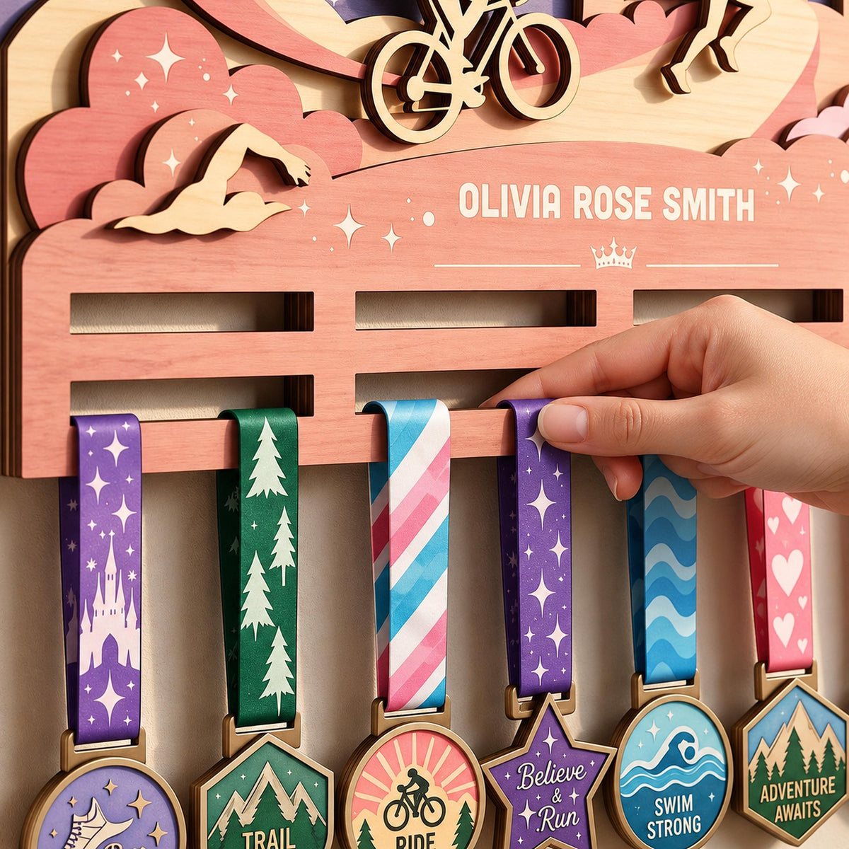 Fairytale castle triathlon medal holder – engraved name and medal rail close-up