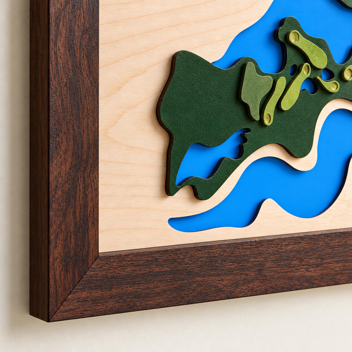Golf simulator room decor course map – frame corner and layered water detail